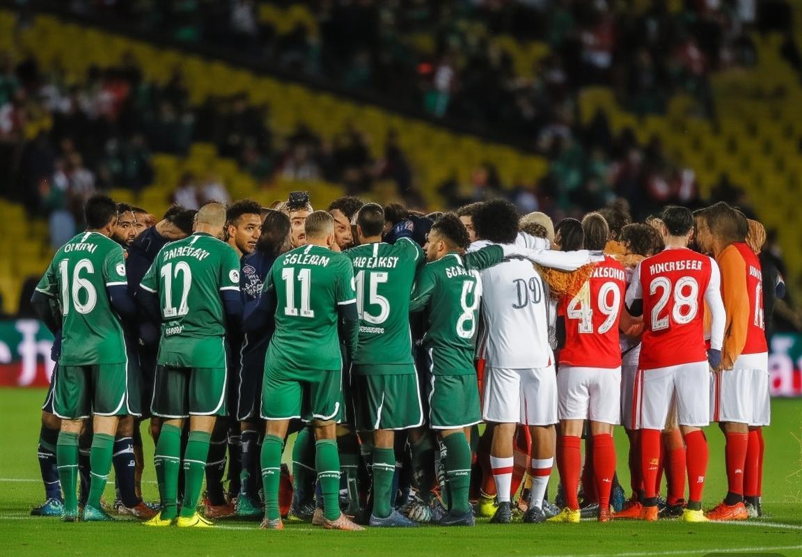 巴黎圣日耳曼VS摩纳哥：历史对决解析与战术焦点预览(图2)