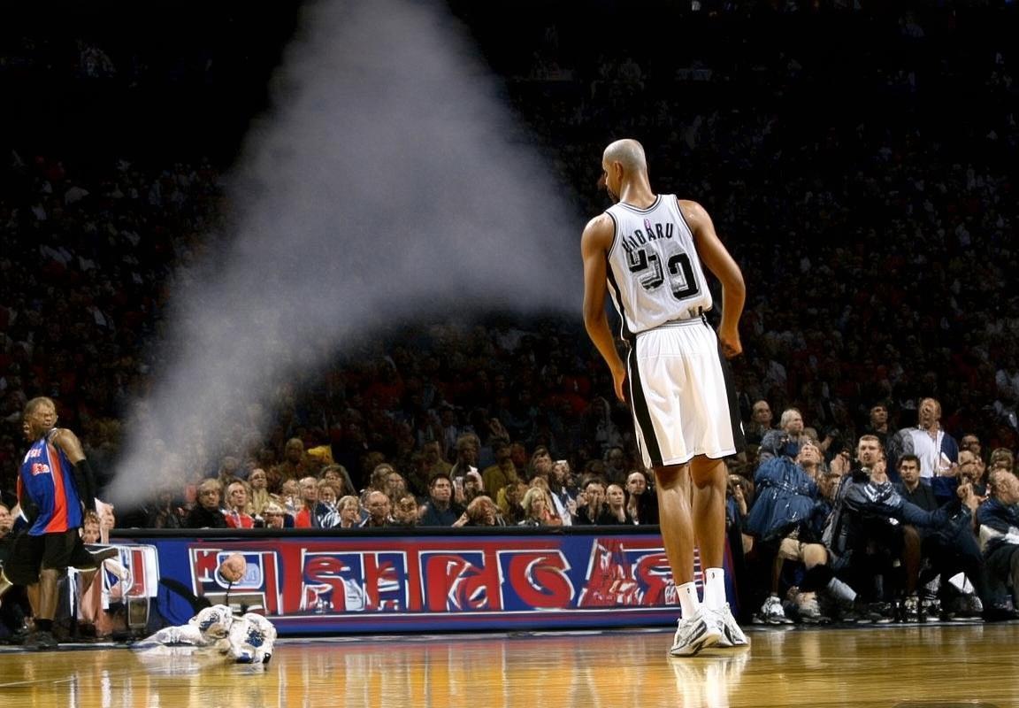 2005 NBA总决赛：邓肯比卢普斯巅峰对决纪实(图3)